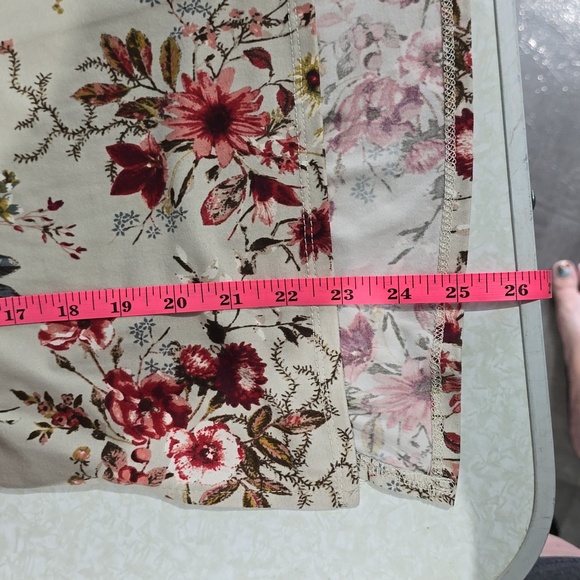 DAYTRIP TOP SIZE SMALL‎ FLORAL PRINT - Picture 10 of 10